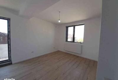 Casă cu 6 camere cu Teren 200 Mp în Balotești - 2