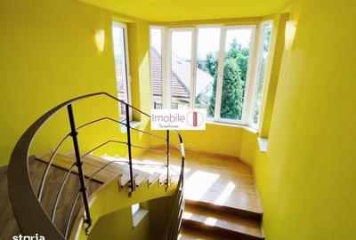 Casă cu 8 camere cu Canalizare în Gruia - 3