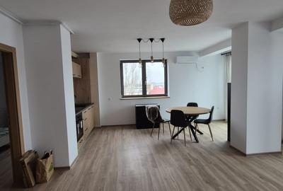 De inchiriat penthouse nou, aproape de spitale - 1