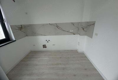 Casă cu 5 camere cu Teren 220 Mp în Mehala - 2