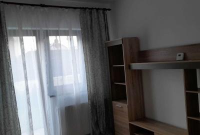 Apartament cu 2 camere decomandat în Valea Lupului