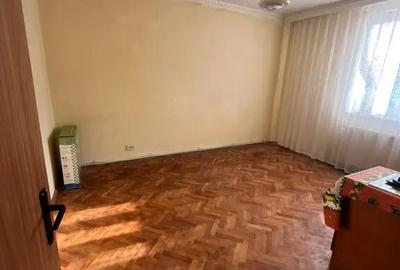 Apartament cu 2 camere decomandat în Dărmănești - 11