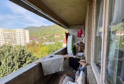 Apartament de vanzare, cu 2 camere semidecomandat, 48 mp, zo - 8