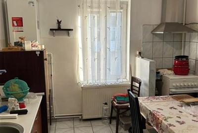 Apartament cu 3 camere decomandat, mobilat în Central - 10