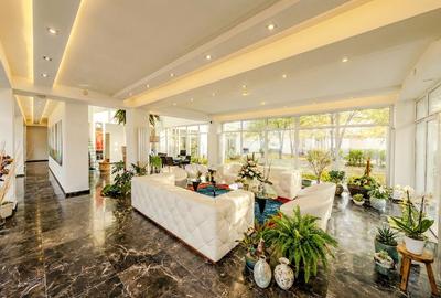 Casă cu 10 camere cu Teren 4000 Mp în Creața - 18