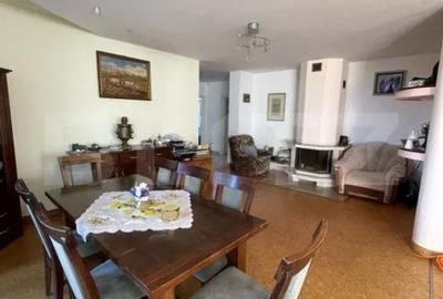 Casă cu 7 camere cu Teren 1217 Mp în Platou - 10