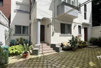 Apartament cu 3 camere decomandat, mobilat în Decebal - 5