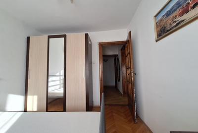Apartament cu 3 camere decomandat, mobilat în Lipovei - 8