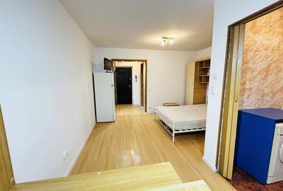 Garsonieră decomandată în Titan - 5