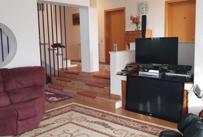 Casă individuală cu 7 camere cu Garaj în Săftica - 10
