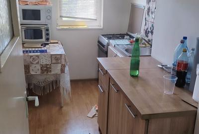 Apartament cu 3 camere semidecomandat în Frumușița - 4