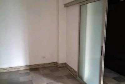 Garsoniera 13 Septembrie,Hotel Marriot,Balcon,Decomandata,Incalzire centralizata - 2