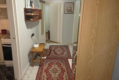 Apartament cu 3 camere decomandat în Progresul