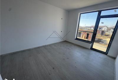 Casă cu 6 camere cu Teren 340 Mp în Prelungirea Ghencea - 11