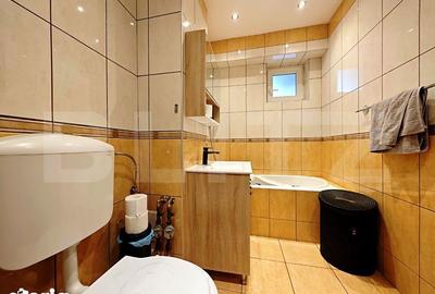 Apartament cu 4 camere decomandat în Nufărul