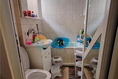 Zona Alecu Russo , 3 camere semidecomandate , renovat , 67.0 - 9