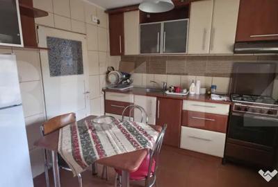 Casă cu 3 camere cu Teren 400 Mp în Central - 3