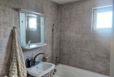 Casă cu 3 camere cu Teren 970 Mp în Central - 3