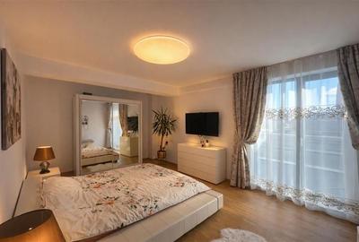 Central,  LUX Class - 3