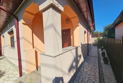 Casă cu 3 camere în Central