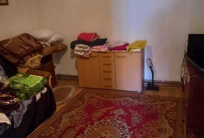 Casă cu 4 camere în Florești