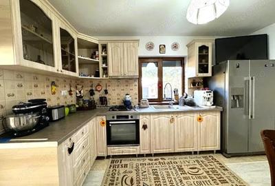 Casă cu 3 camere cu Teren 426 Mp în Central - 21