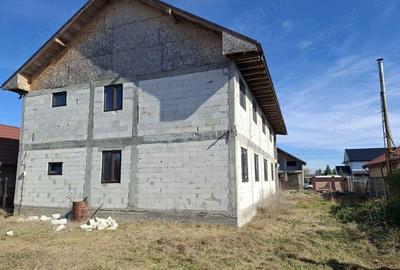 Comision cumparator 0% ! vand casa noua , Spataru - 4