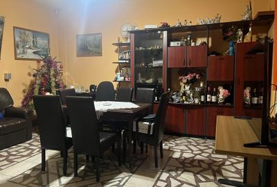 Vilă spațioasă cu 6 camere și curte generoasă în zona Sălaj/Spacious Villa