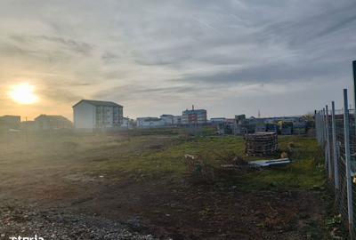 Teren de 1000 mp, în Central - 2