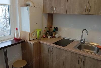 Apartament cu 3 camere decomandat în UTA - 1