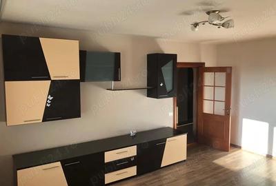 Apartament cu 3 camere decomandat în Km 4 - 8