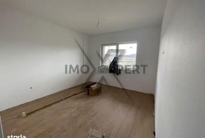 Apartament cu 3 camere semidecomandat în Baciu - 2