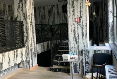 Spațiu comercial, de 120 mp, în Central