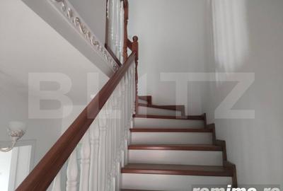 Casă cu 4 camere cu Teren 240 Mp în Central - 5