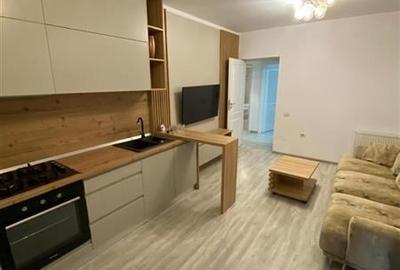 Apartament cu 2 camere nedecomandat, mobilat în Tractorul - 4