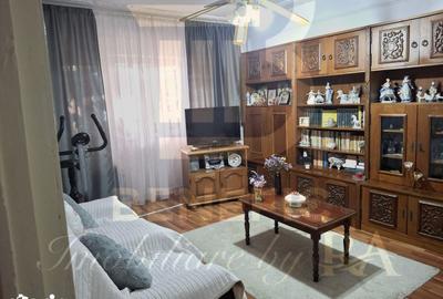 Apartament cu 3 camere decomandat în Cantacuzino - 8