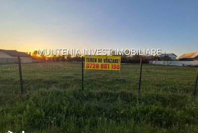 Teren de 3533 mp, în Poiana Lacului