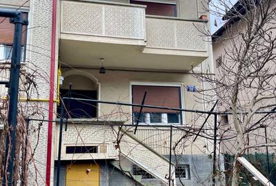 Casă cu 4 camere cu Teren 250 Mp în Traian - 2