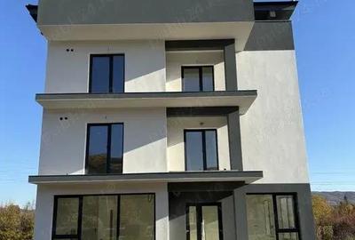 Apartament cu 3 camere în Central - 2