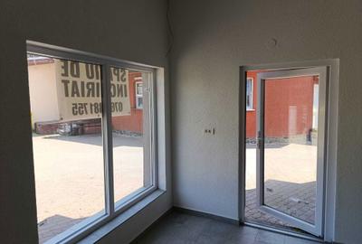 Spațiu comercial, de 40 mp, în Central - 5