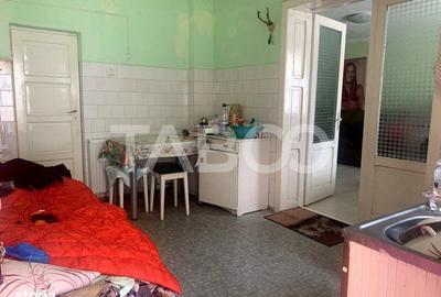 Casă cu 3 camere cu Canalizare în Gușterița - 5
