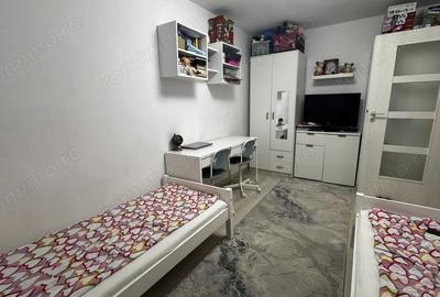 Apartament cu 2 camere semidecomandat, mobilat în Soarelui