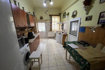 Casă cu 2 camere cu Canalizare în Central - 7