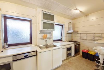 Vila complet finisata si utilata, zona Eremia Grigorescu - 12