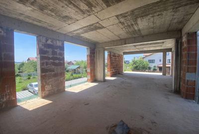 Casă cu 5 camere cu Teren 671 Mp în Sisești - 12