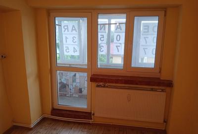 Apartament cu 3 camere decomandat în Central - 4
