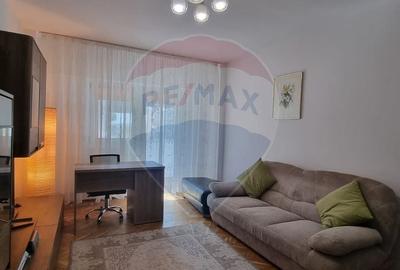 Apartament cu 2 camere decomandat, mobilat în Ultracentral
