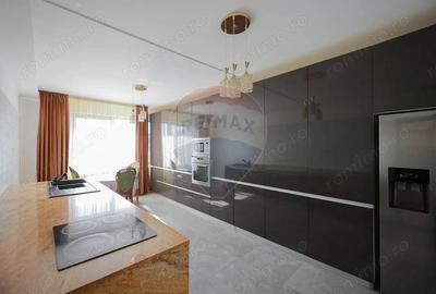 Casă cu 4 camere cu Teren 925 Mp în Nufărul - 12