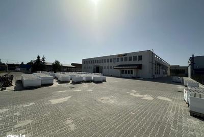 Spațiu comercial, de 1,650 mp, în Central - 15