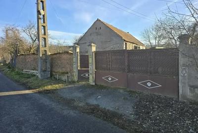 Casă cu 6 camere cu Teren 1400 Mp în Chitid - 4